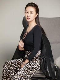 夏雯个人资料,才华横溢的年轻艺术家，绽放独特光彩