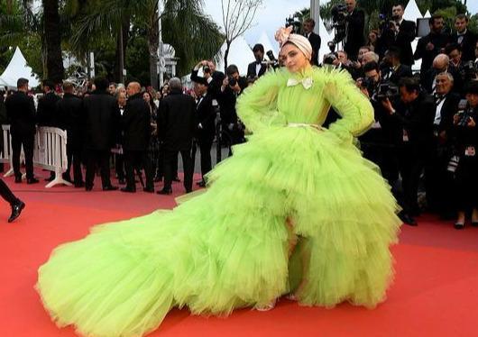 戛纳外国网红直播,外国网红直播盛宴